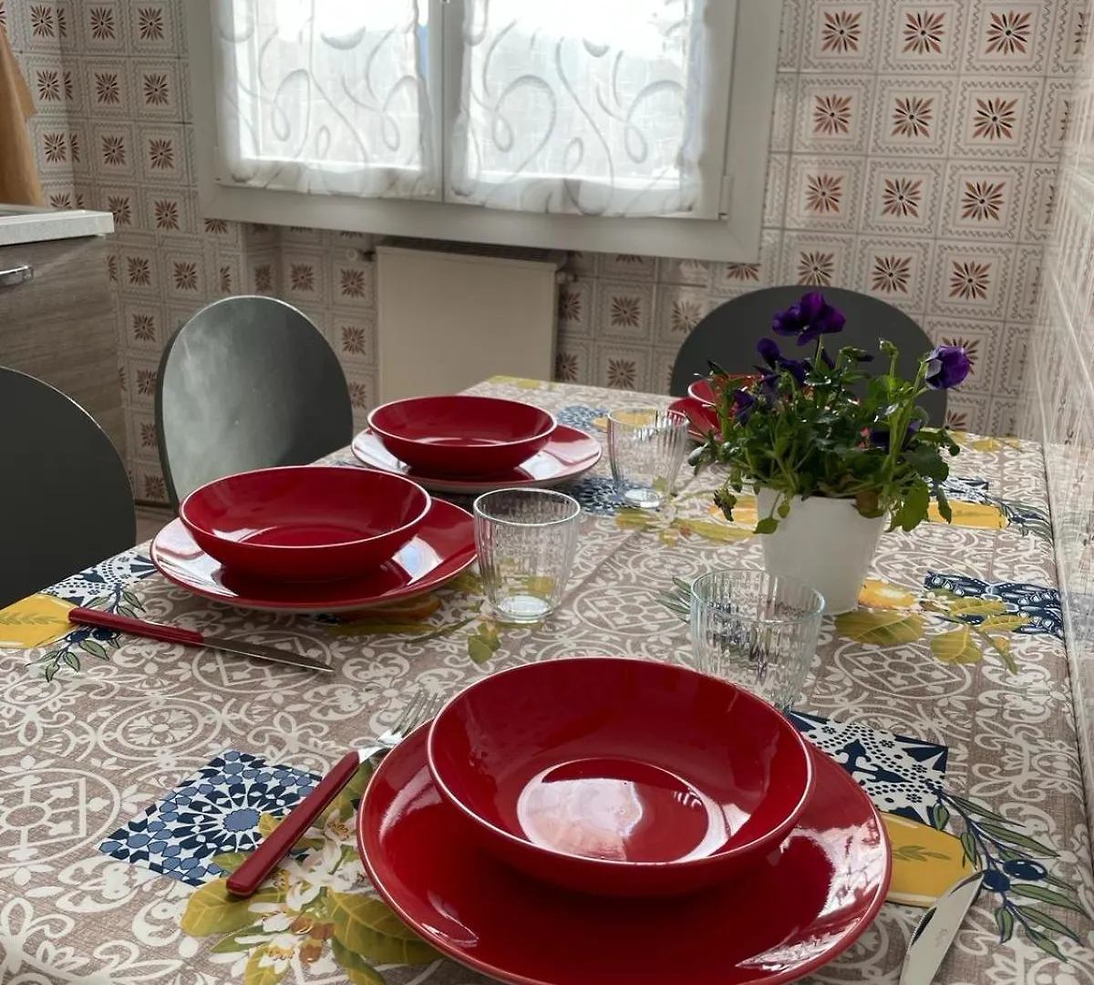 Water Lily Apartment Bardello 0*,